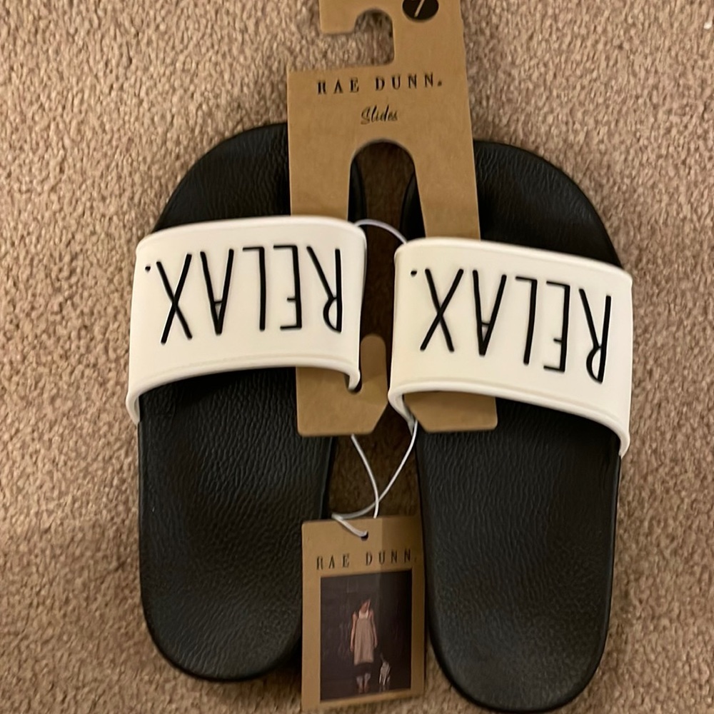 Rae Dunn Relax Slides NWT